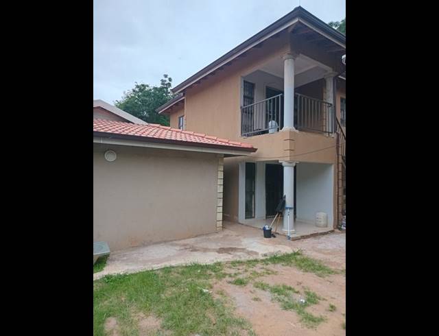 2 BEDROOM PROPERTY TO RENT IN KWADABEKA A